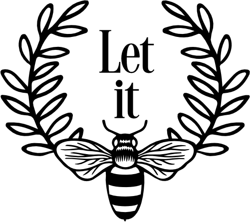 (s126-3-T) Let it Bee Wreath