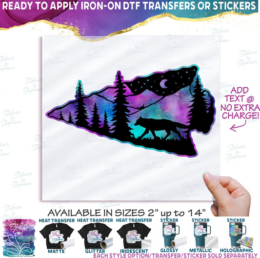 (s006-2-3) Arrowhead Wolf Green Purple Aurora Borealis Northern Lights
